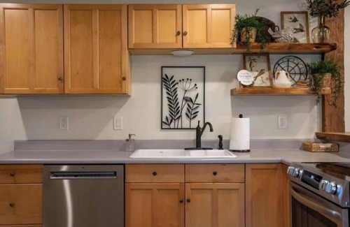 Libby Haus | This is Montana! Panoramic Mountain Views on the banks of the Kootenai River.