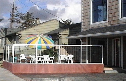 Seaside Haus | Fantastic Oceanfront View, add # 148425 für 30 Personen (24 Erwachsene)