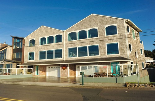 Seaside Haus | Fantastic Oceanfront View, add # 148425 für 30 Personen (24 Erwachsene)