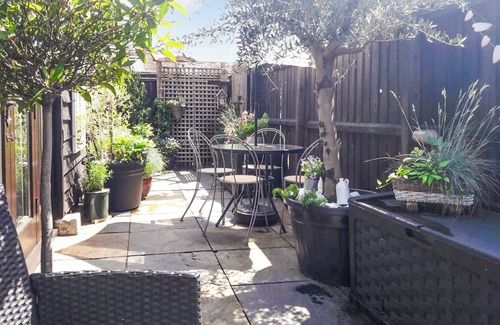 Holworth Hütte | 2 Schlafzimmer Unterkunft in East Burton, near Wool