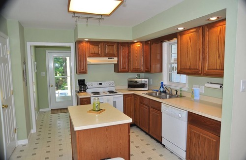 Rock Hall Haus | This is truly a Baydream!