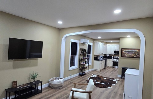 Pendleton Haus | This newly remodeled western-style home is in the heart of Pendleton, sleeps 5!