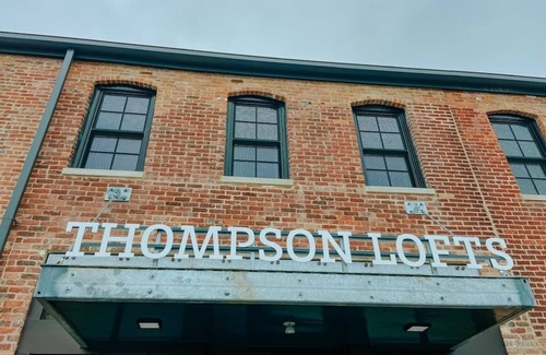 Ypsilanti Haus | ★ Thompson Place: Premier Modern Downtown 2BR Loft