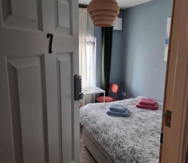 Ringsend Haus | ThornCastle Guesthouse