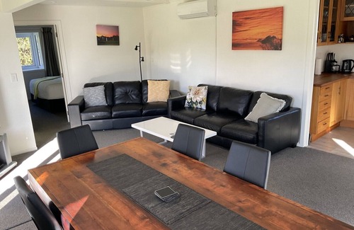 Havelock North Hütte | Cabañas en St Andrews, cabaña de 3 dormitorios para 6 personas en 2 recámaras king y compartir gemelas