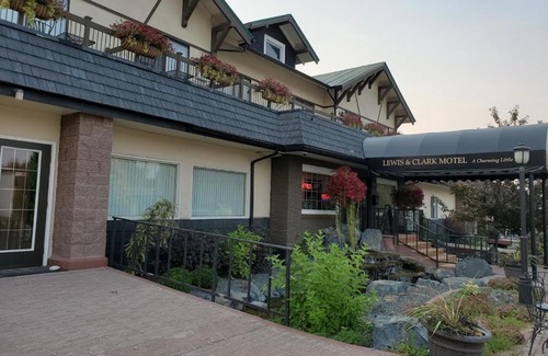 Three Forks Hotel | Three Forks Lewis & Clark Motel