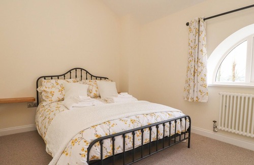Wesham Hütte | THY OWD STY, pet friendly, with open fire in Kirkham
