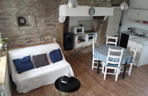 Carhaix-Plouguer Haus | Ti an traõn le petit gîte en cœur de Bretagne