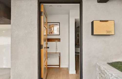 El Porto Wohnung | Tide House - Unit E - Modern Seaside Studio w Parking