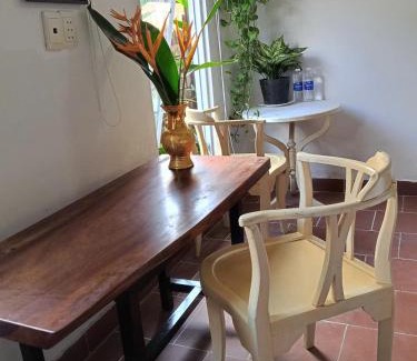 Ong Lang Haus | Tim Hotel - Near The Sea