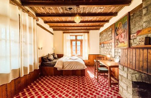 Old Manali Kabine | Timberwolves