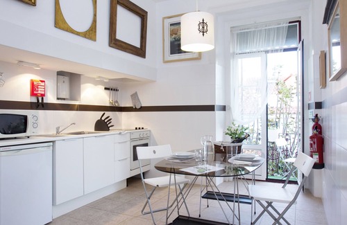 Santo Estevao Haus | Zeitlose Kunst - Verbringen Sie Zeit im künstlerischen Lissabon
