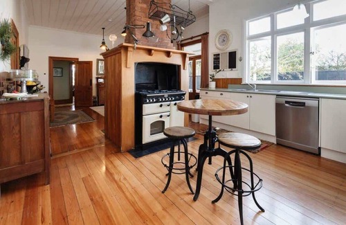 New Plymouth Haus | Timeless Treasure - family retreat with garden