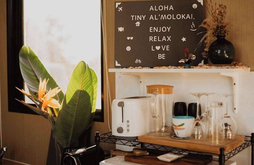 Alloway Haus | Tiny Al'Molokai by Tiny Away