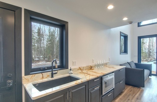 Herbster Kabine | Tiny Cabin Retreat on the Big Lake