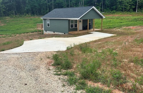 Oconee County Haus | Tiny home in Walhalla,SC-foothills Blue Ridge Mountains: near Clemson