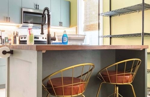 Wilmington Haus | Tiny House Apt in Little Italy w OffStreet Parking