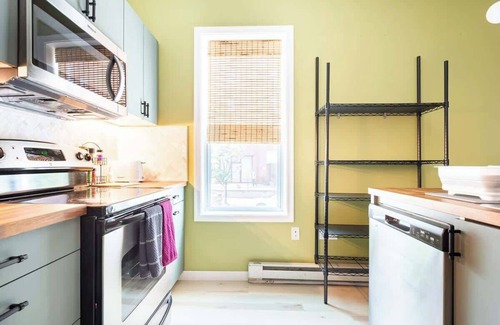 Wilmington Haus | Tiny House Apt in Little Italy w OffStreet Parking