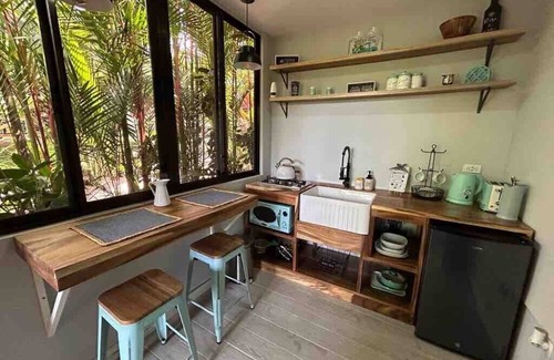 Palma Kabine | Tiny House in La Fortuna with Jacuzzi and Pool