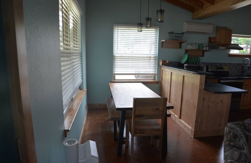 Moodys Kabine | Tiny House on the Lake in Salina, Oklahoma