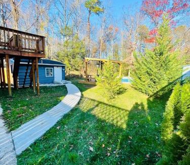 Glen Burnie Haus | Tiny House With Private Pool