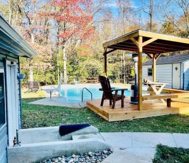 Glen Burnie Haus | Tiny House With Private Pool