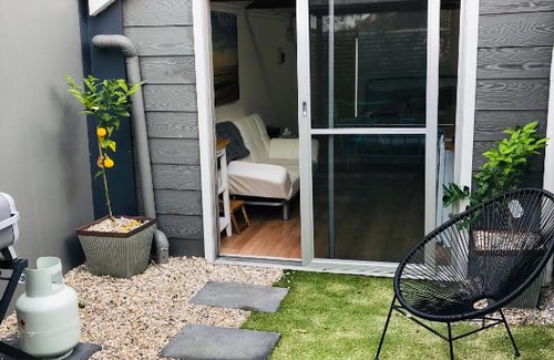 East Devonport Wohnung | Tiny Tom - Hidden beside the river Mersey