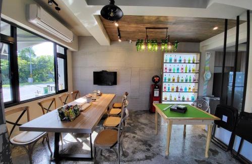 Sanxing Haus | Tipsy Snail