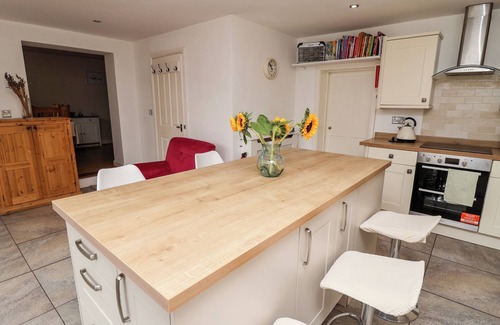 Clumber Park Hütte | TIVOLI, pet friendly, character holiday cottage in Elkesley