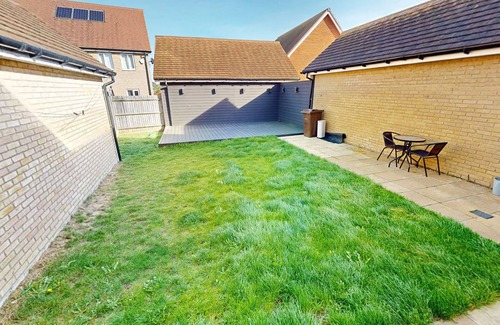 Stanford-le-Hope Haus | Tms Lovely 5-Bed House in Stanford-le-Hope