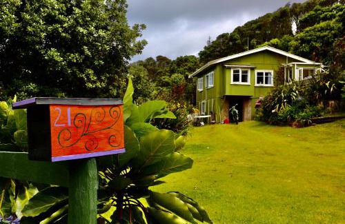 Baylys Beach Haus | Toad Hall