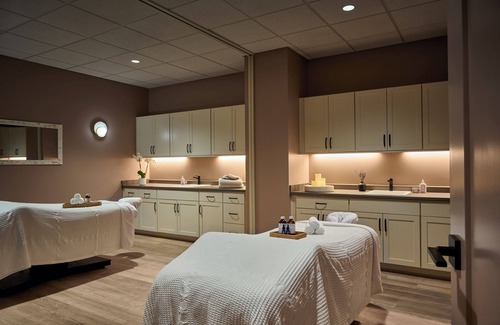 Cumming Wohnung | Toile & Bubble Blueberry Thyme Suite