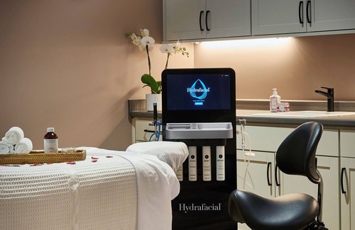 Cumming Wohnung | Toile & Bubble Blueberry Thyme Suite