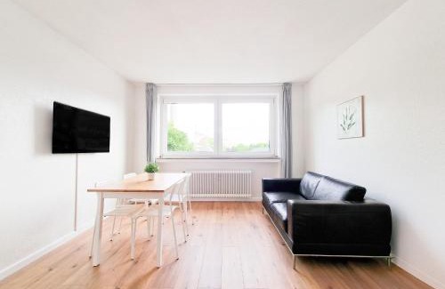 Flingern Nord Wohnung | Tolstov Apartments - 2 or 3 Room Apartments - 15 Min zur Messe DUS & 10 Min Old Town DUS
