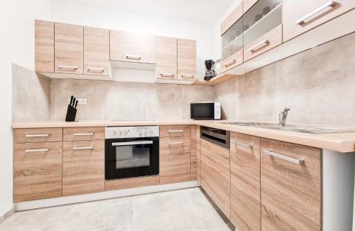 Flingern Nord Wohnung | Tolstov Apartments - 2 or 3 Room Apartments - 15 Min zur Messe DUS & 10 Min Old Town DUS