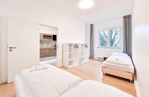 Bilk Wohnung | Tolstov Apartments - City Apartments with 1 or 2 Rooms - 15 Min to Messe DUS and Old Town DUS