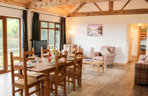 Angelbank Haus | Toot View