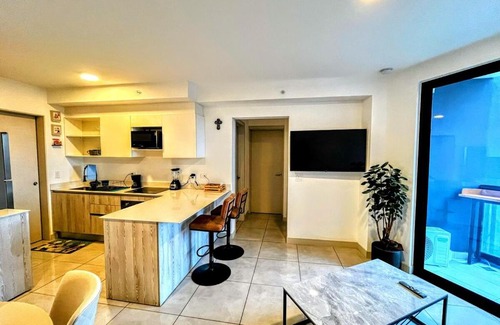 San Jose Wohnung | Top-floor overlooking uptown with AC & parking
