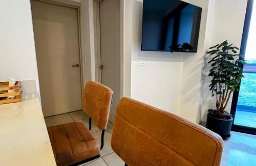 San Jose Wohnung | Top-floor overlooking uptown with AC & parking