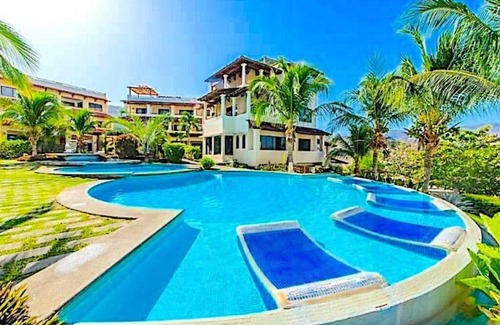 Coco Sunset Hills Wohnung | TOP ON THE HILL OCEAN VIEW CONDO, PERSONALLY OWNED