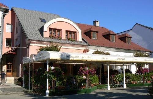 Dolny Kubin Hotel | Top Penzión Marína