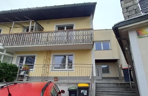 Gmunden Wohnung | Topwohnung 45m2 oder weißes Zimmer 15 m2 - Nähe Grünberg
