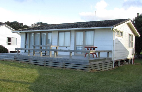 Taupo Bay Haus | Totally Beachin' Taupo Bay