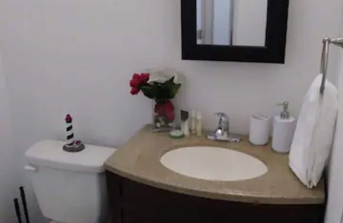 Garden Isles Wohnung | Totally Private Studio -- Private Entry -- Newly Renovated - fits 3 people