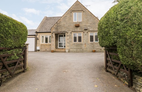 Colerne Haus | Totts House, COLERNE