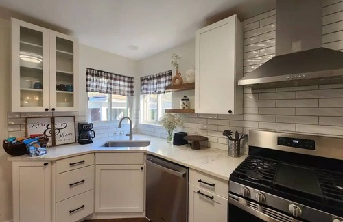 Dicken Haus | Touch Down Retreat by Michigan Stadium