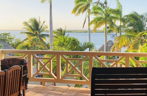 Placencia Eigentumswohnung | Sunset Pointe 2. Stock Private Waterfront Paradise