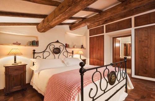 Umbertide Haus | Tower House in Umbria with Pool and Garden