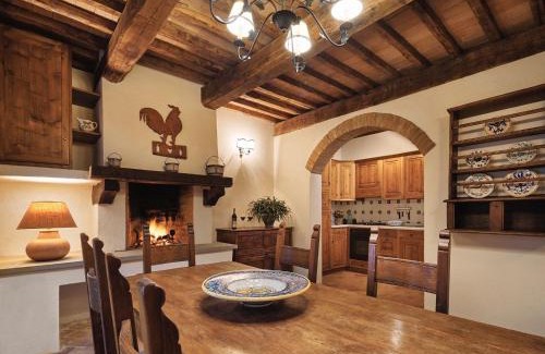 Umbertide Haus | Tower House in Umbria with Pool and Garden