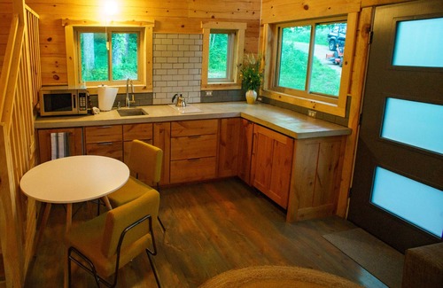 Viroqua Kabine | Towhee cabin at Driftless Creek